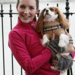 Kristen Davis with a Blenheim Cavalier King Charles Spaniel